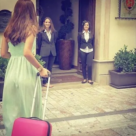 梅迪奇酒店 3* 米拉佐